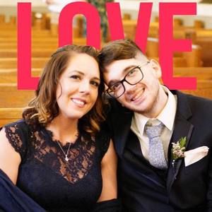 Meet your Posher, Donielle